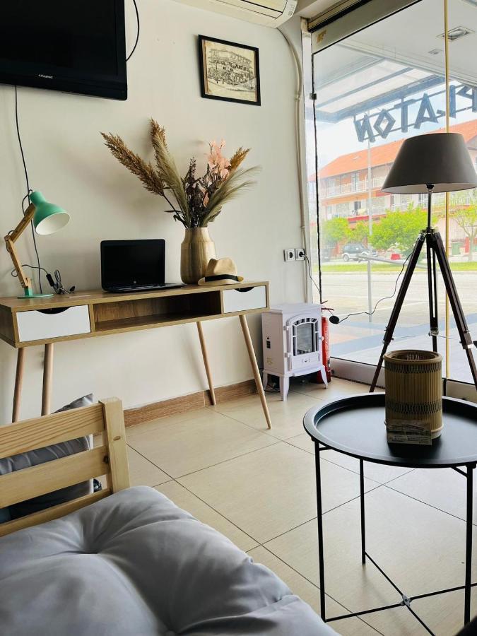 Platon Hotel Neoi Poroi Bagian luar foto